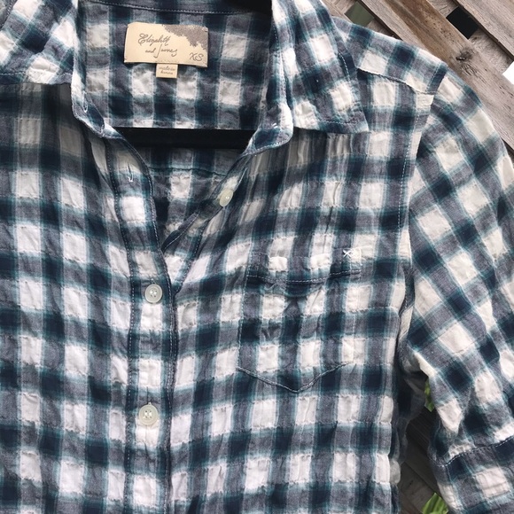 Elizabeth and James womens Button Down Shirt - Picture 2 of 6